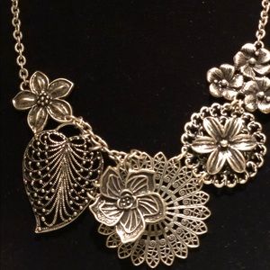 Vintage inspired silver necklace.